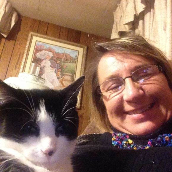 Meet your Posher, Sue - Picture 1 of 1